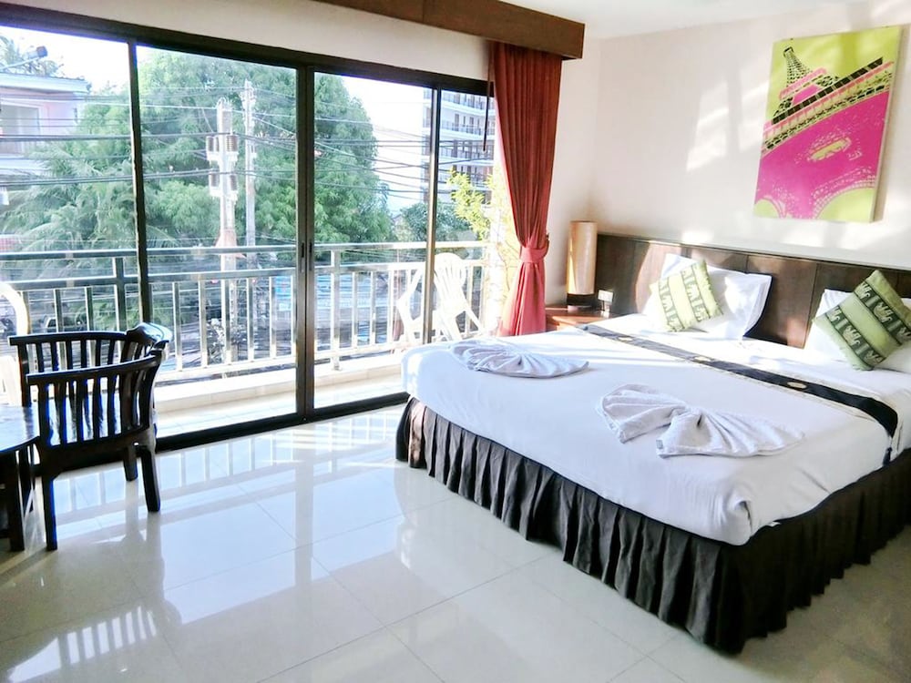Marine Inn and Wanna House