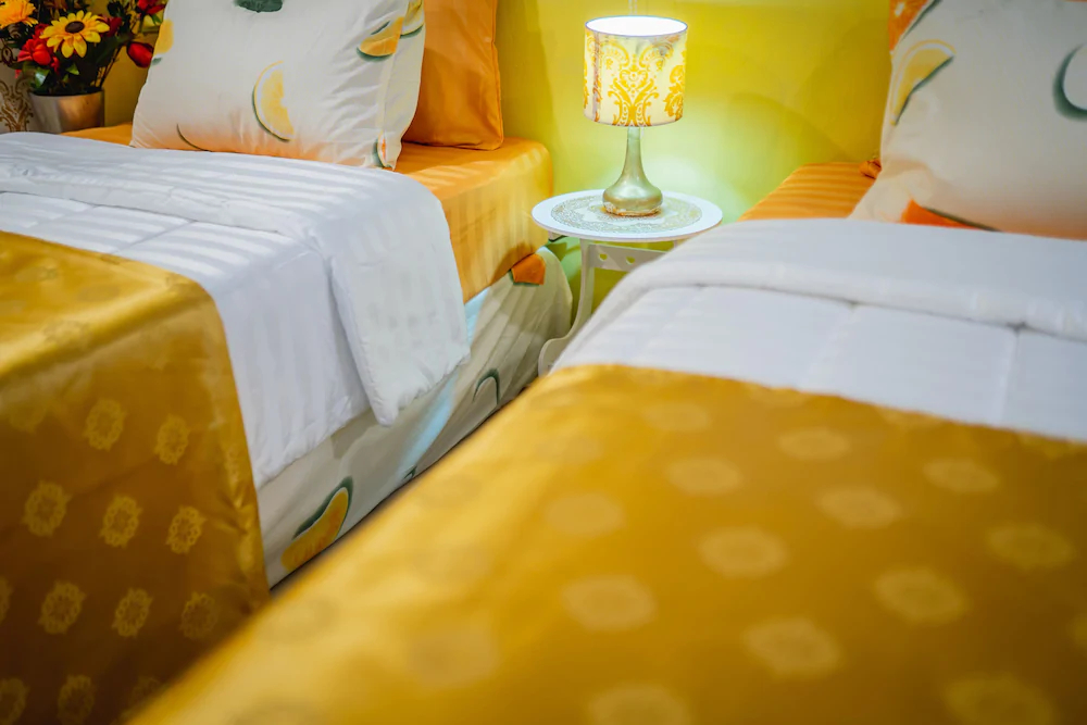 Menulis Coolly House Patong