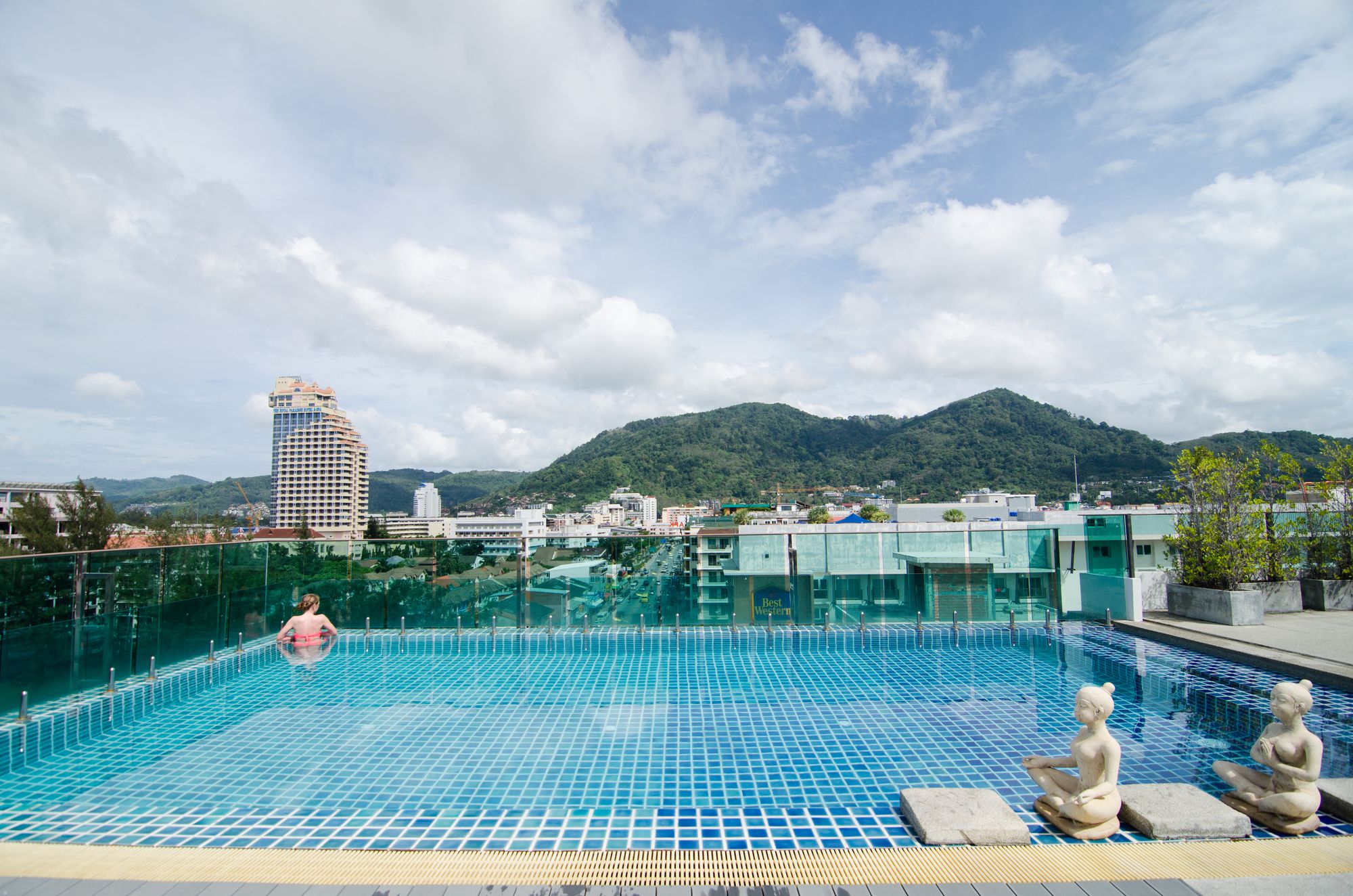 Mirage Express Patong Hotel
