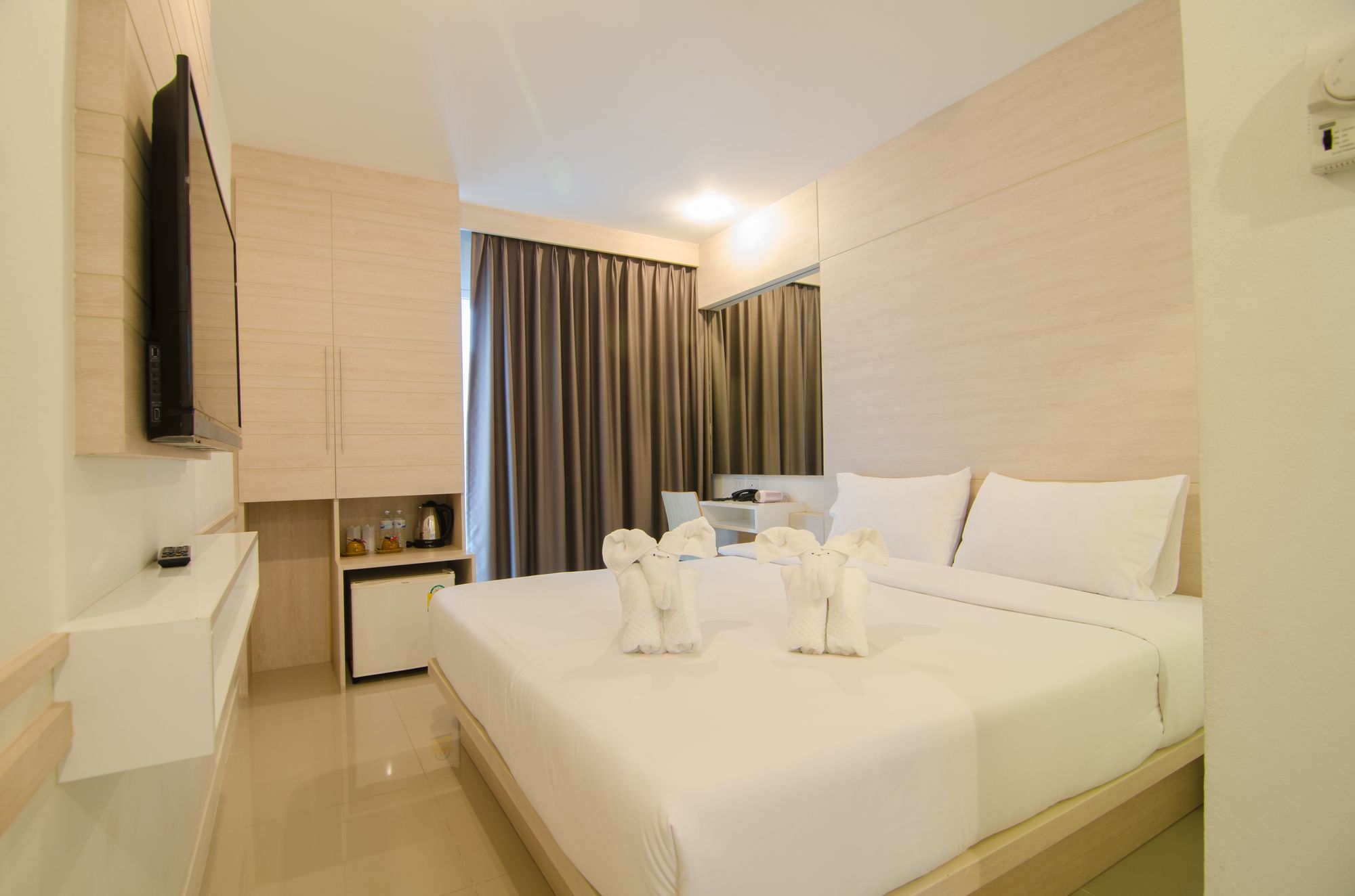 Mirage Express Patong Hotel