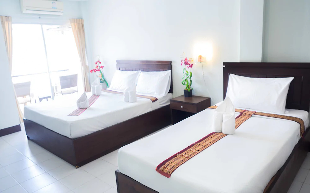 Moon Inn Guesthouse Patong