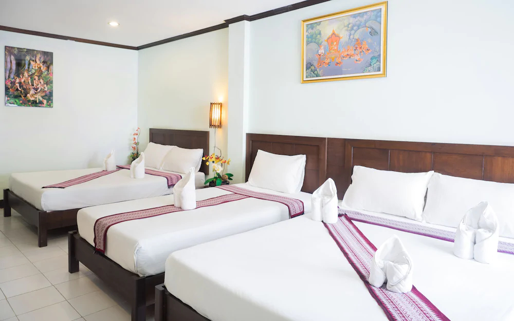 Moon Inn Guesthouse Patong