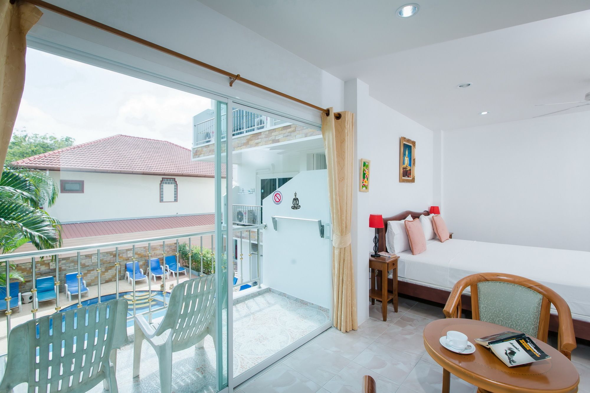 SR Sea View Apartments
