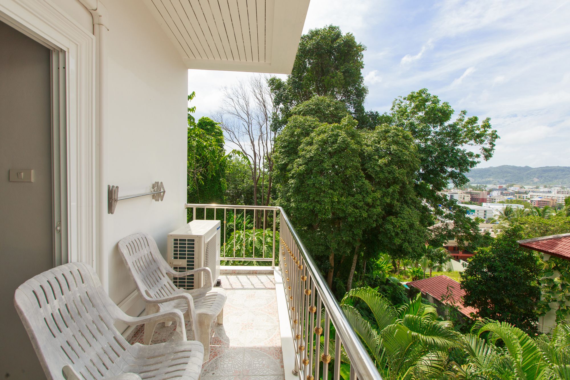 SR Sea View Apartments
