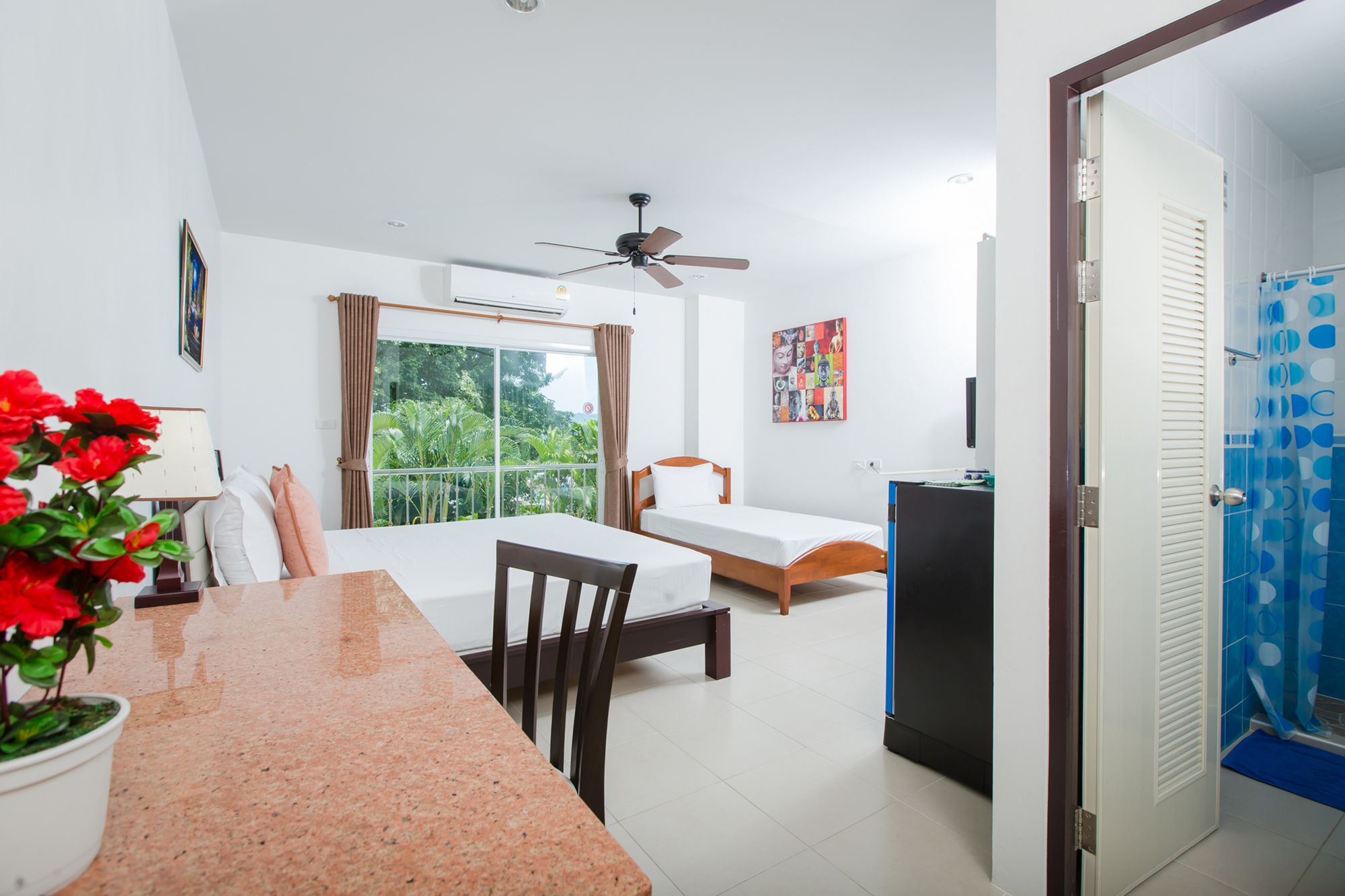 SR Sea View Apartments