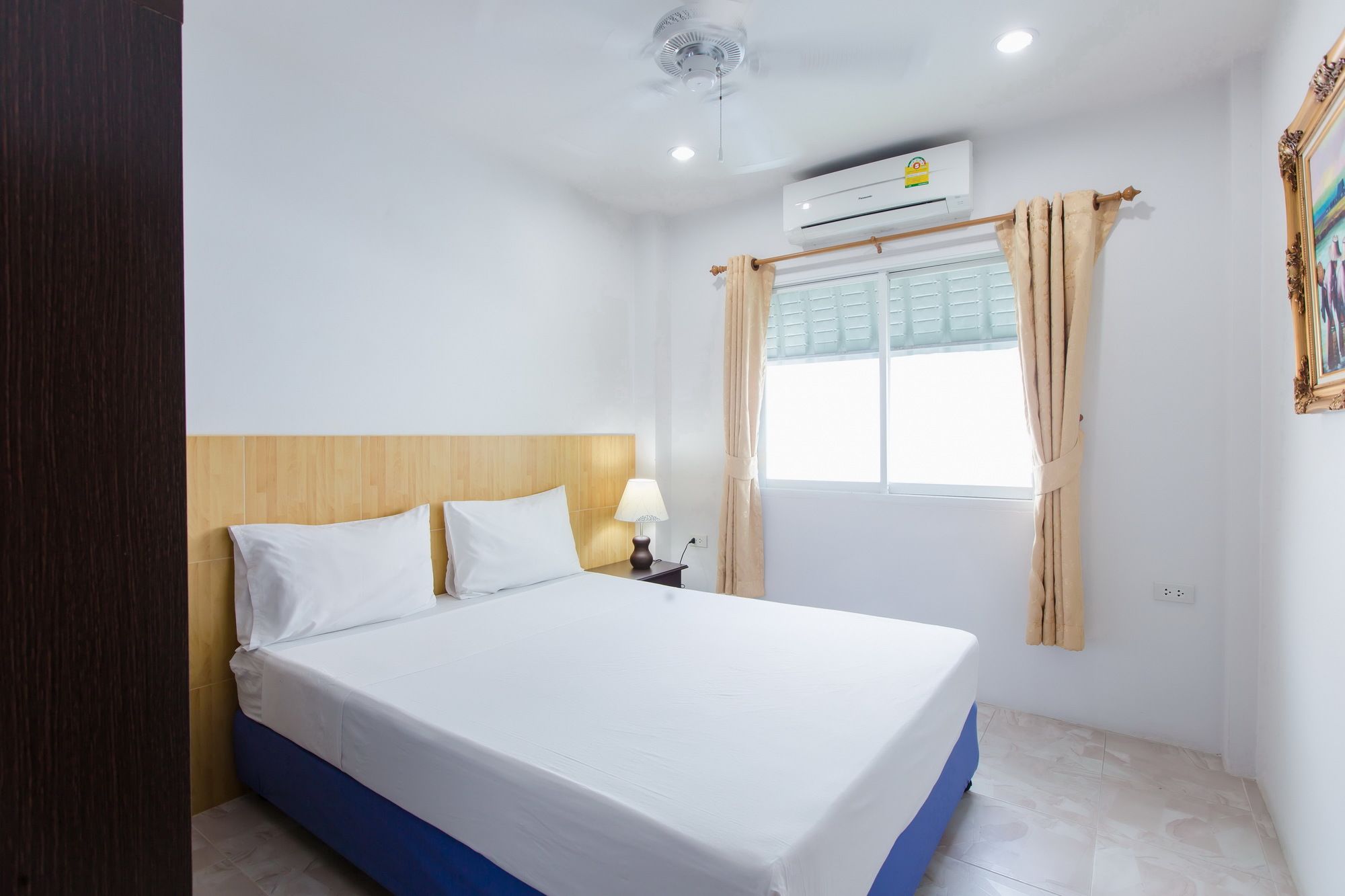 SR Sea View Apartments