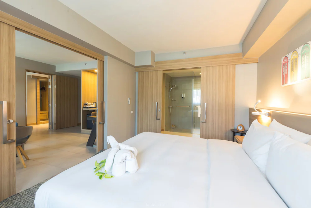 Journey Express Phuket