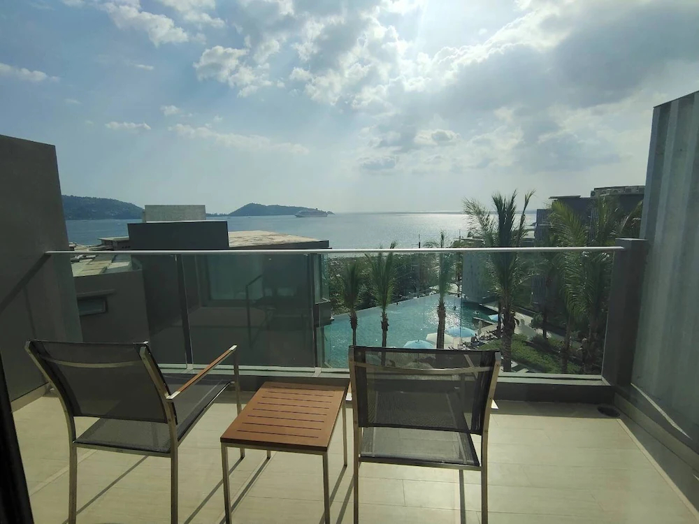 Oceanfront Beach Resort And Spa