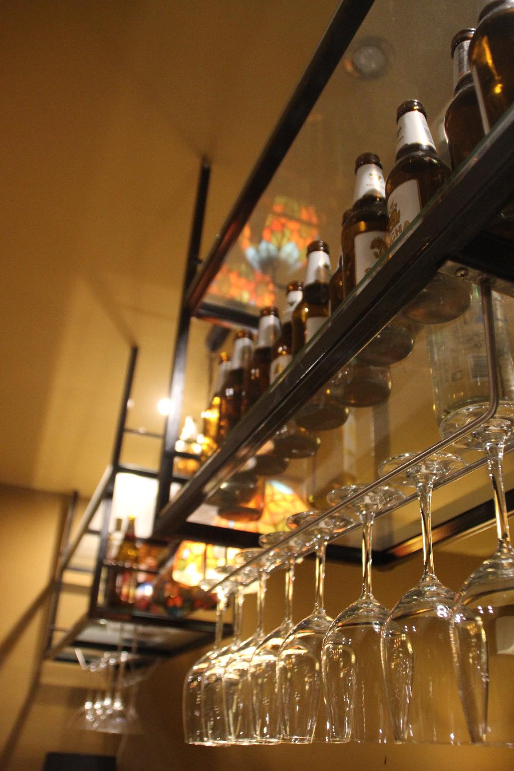 Ol'Masta Hotel & Lounge