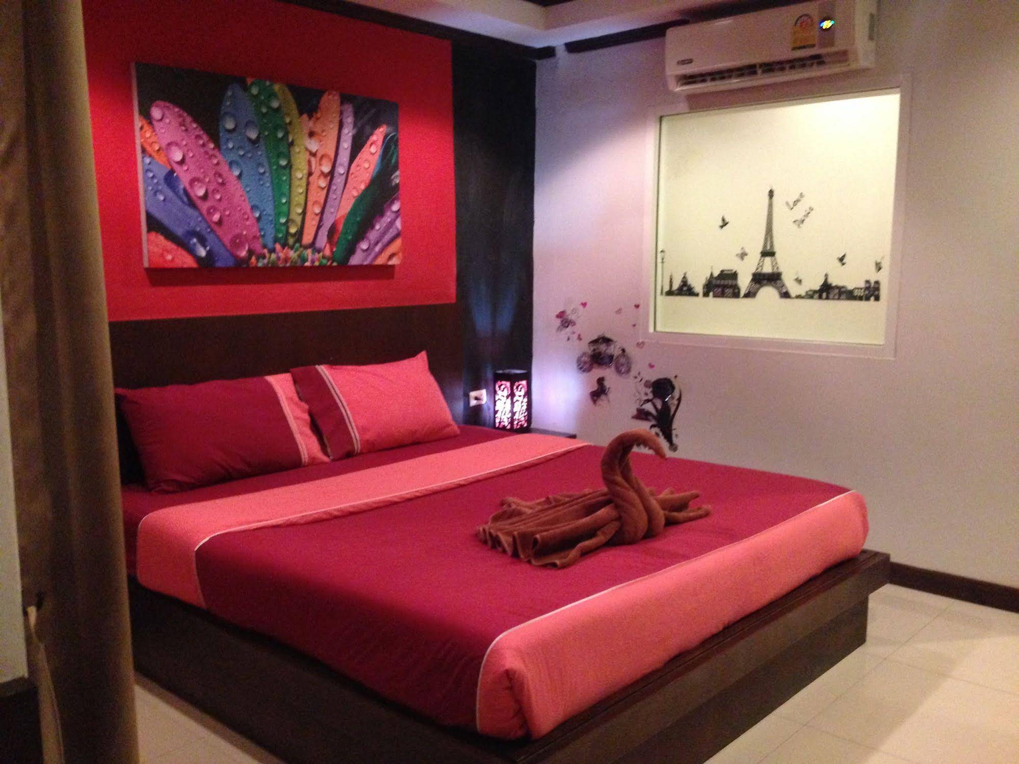 Onibaku Hotel