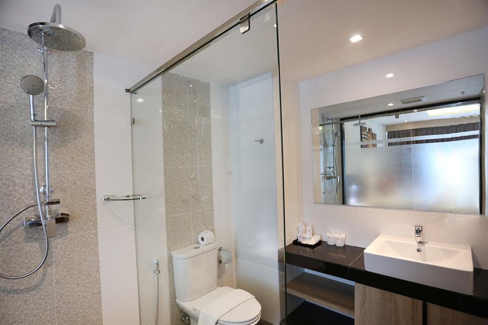 Paripas Patong Resort