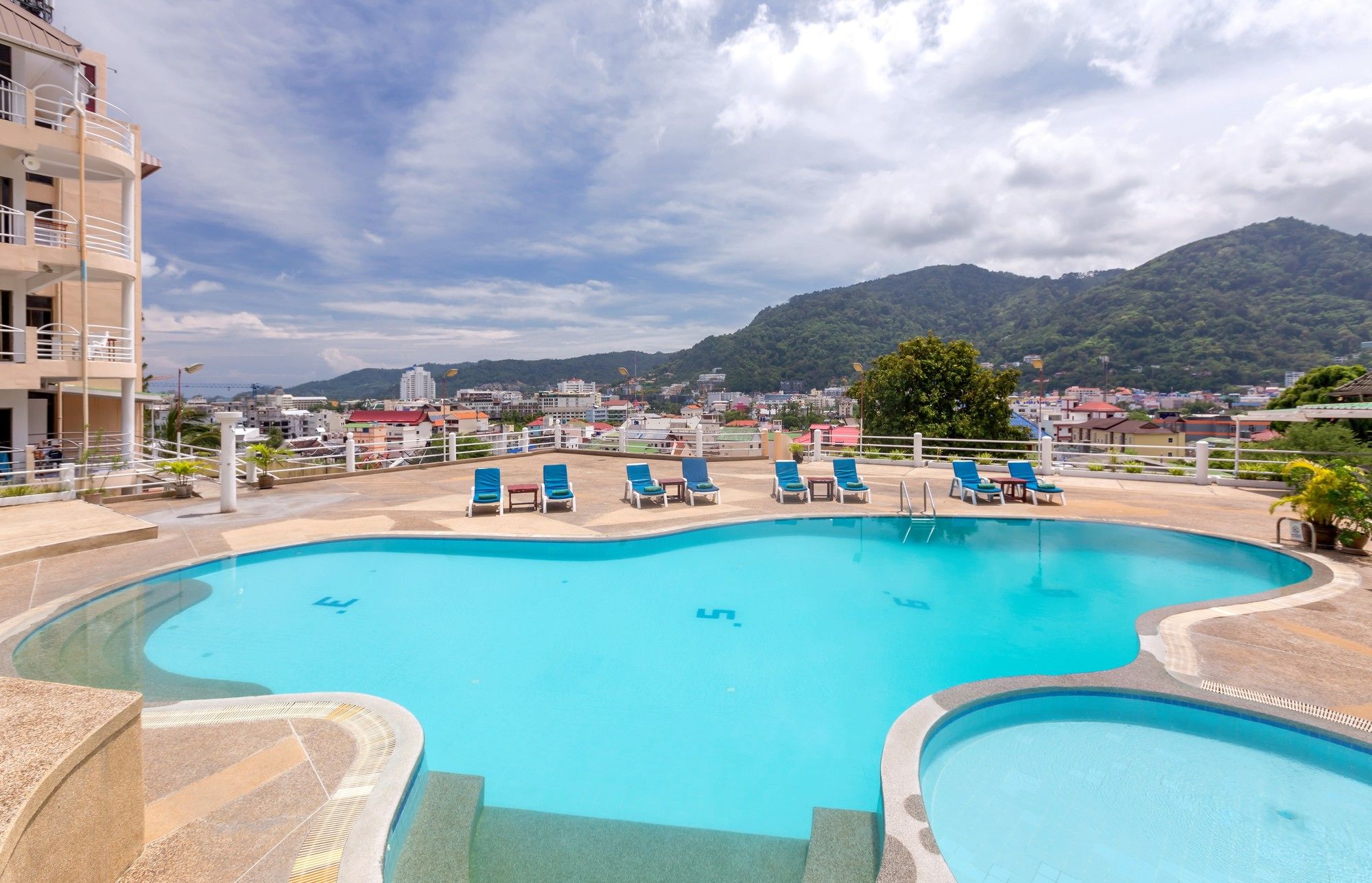 Patong 7Days Premium Hotel Phuket