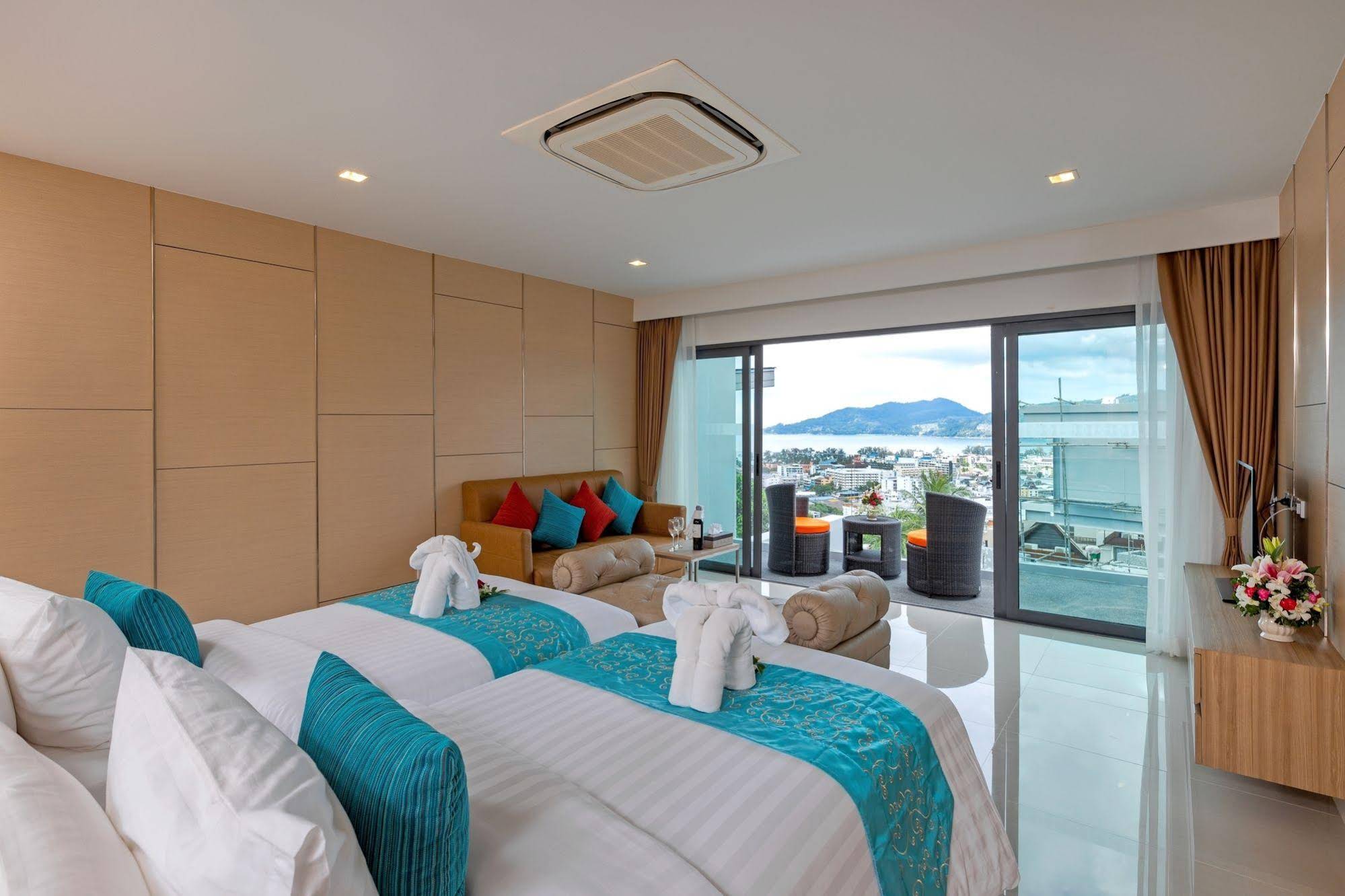 Patong Bay Hill Resort & Spa