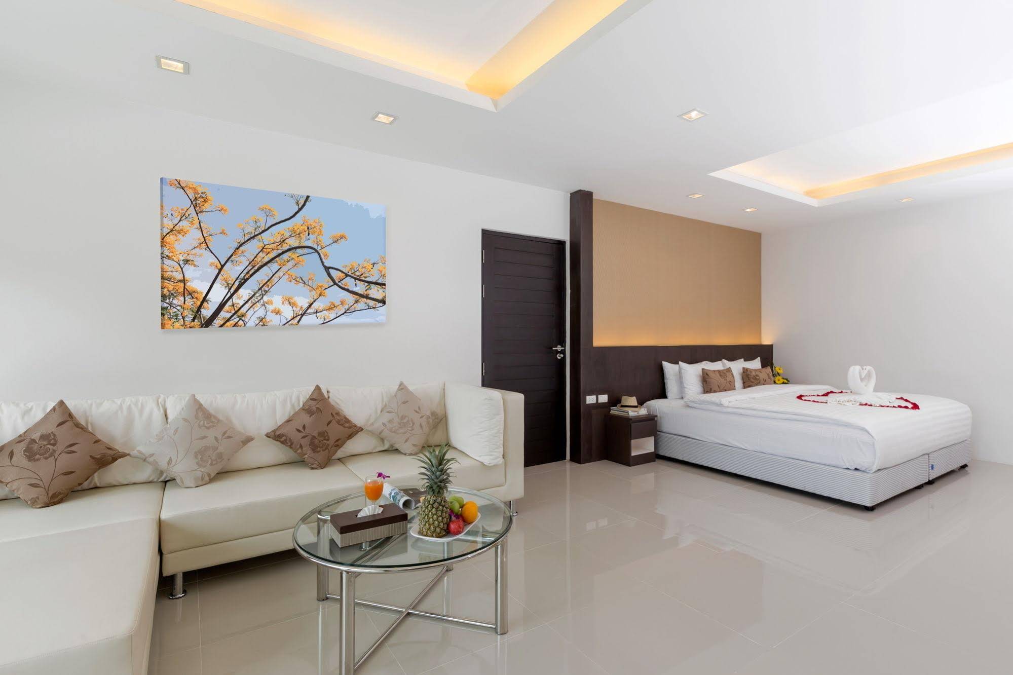 Patong Bay Hill Resort & Spa