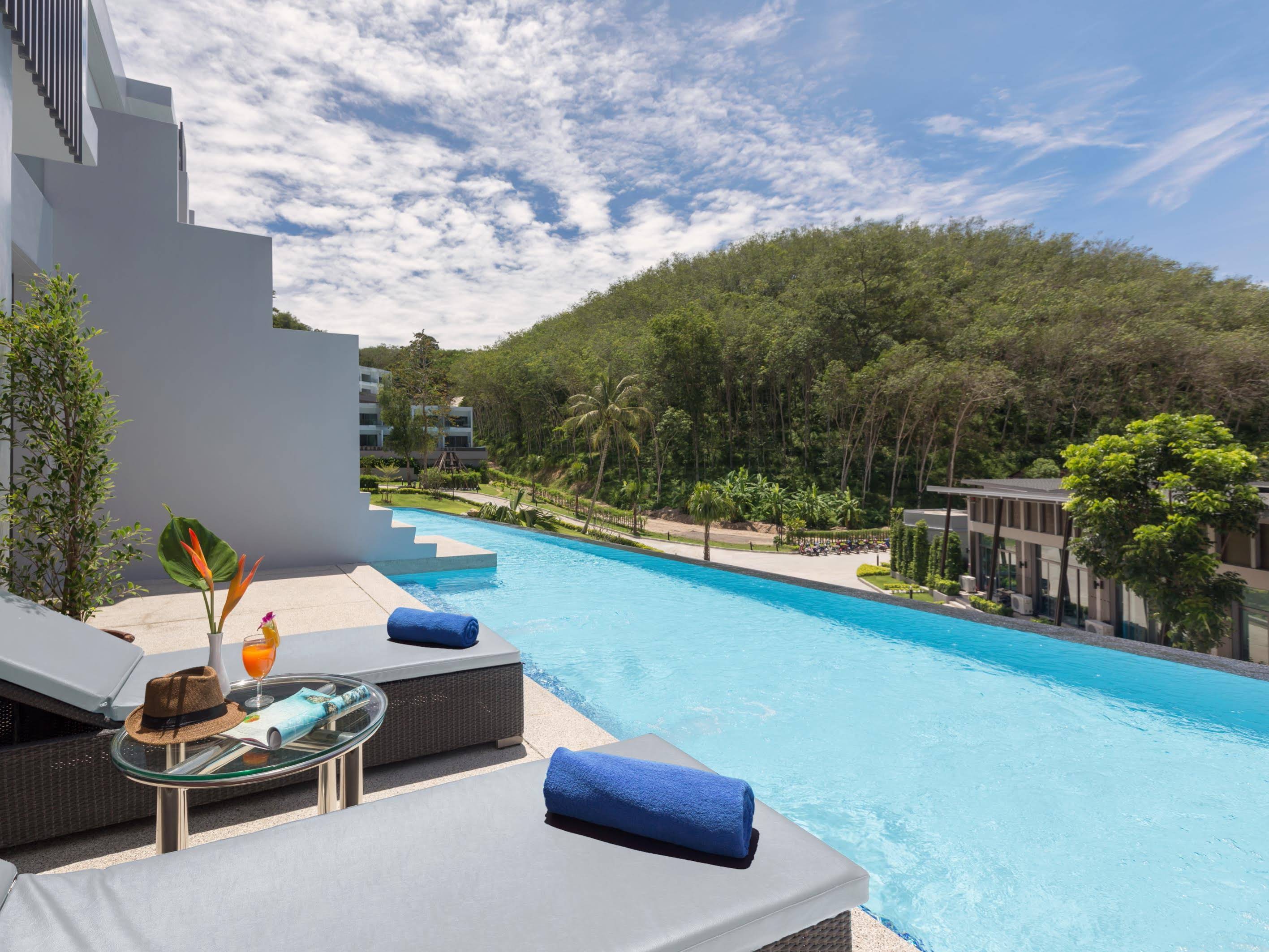 Patong Bay Hill Resort & Spa
