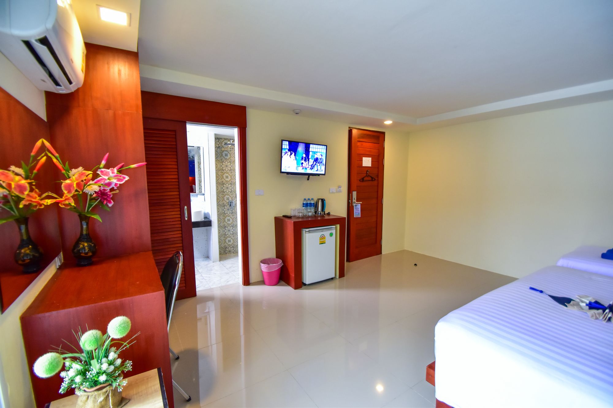 Patong Buri Resort