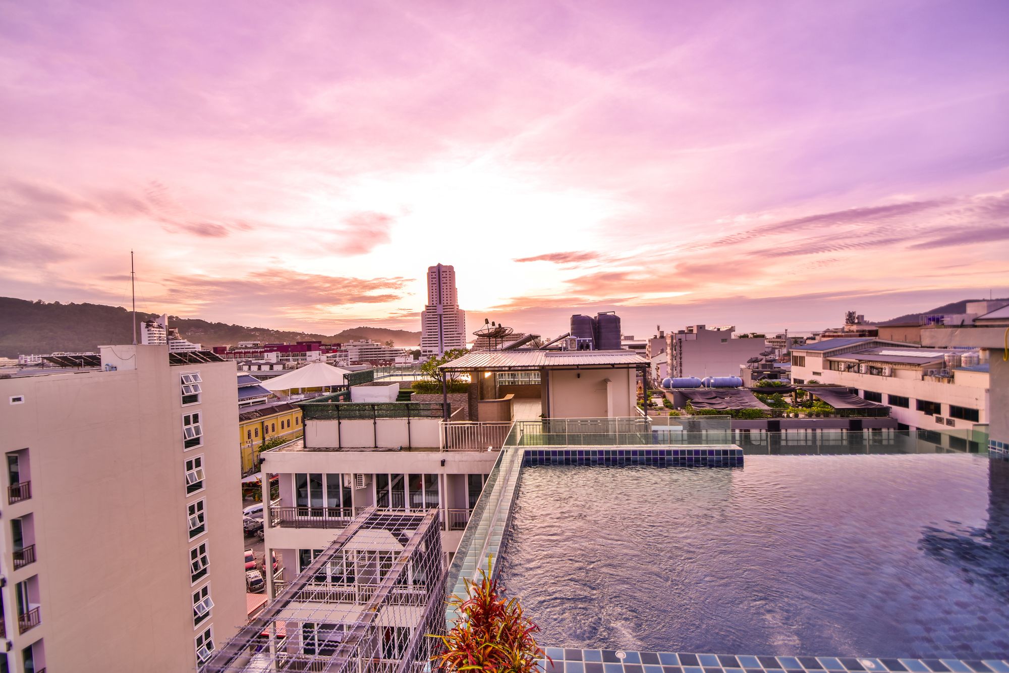 Patong Buri Resort