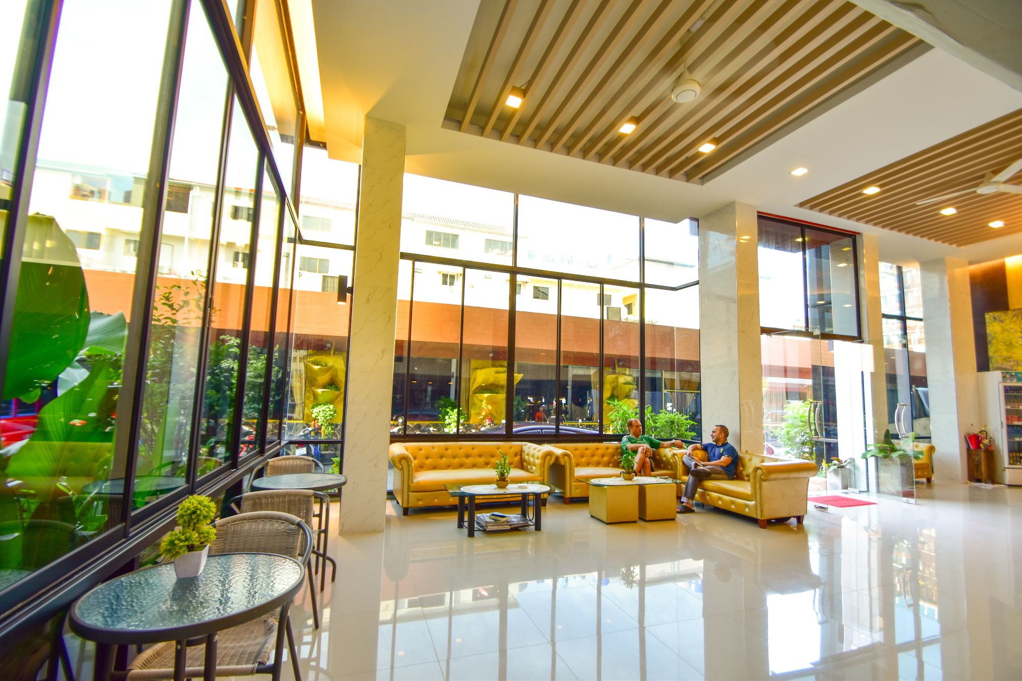 Patong Buri Resort