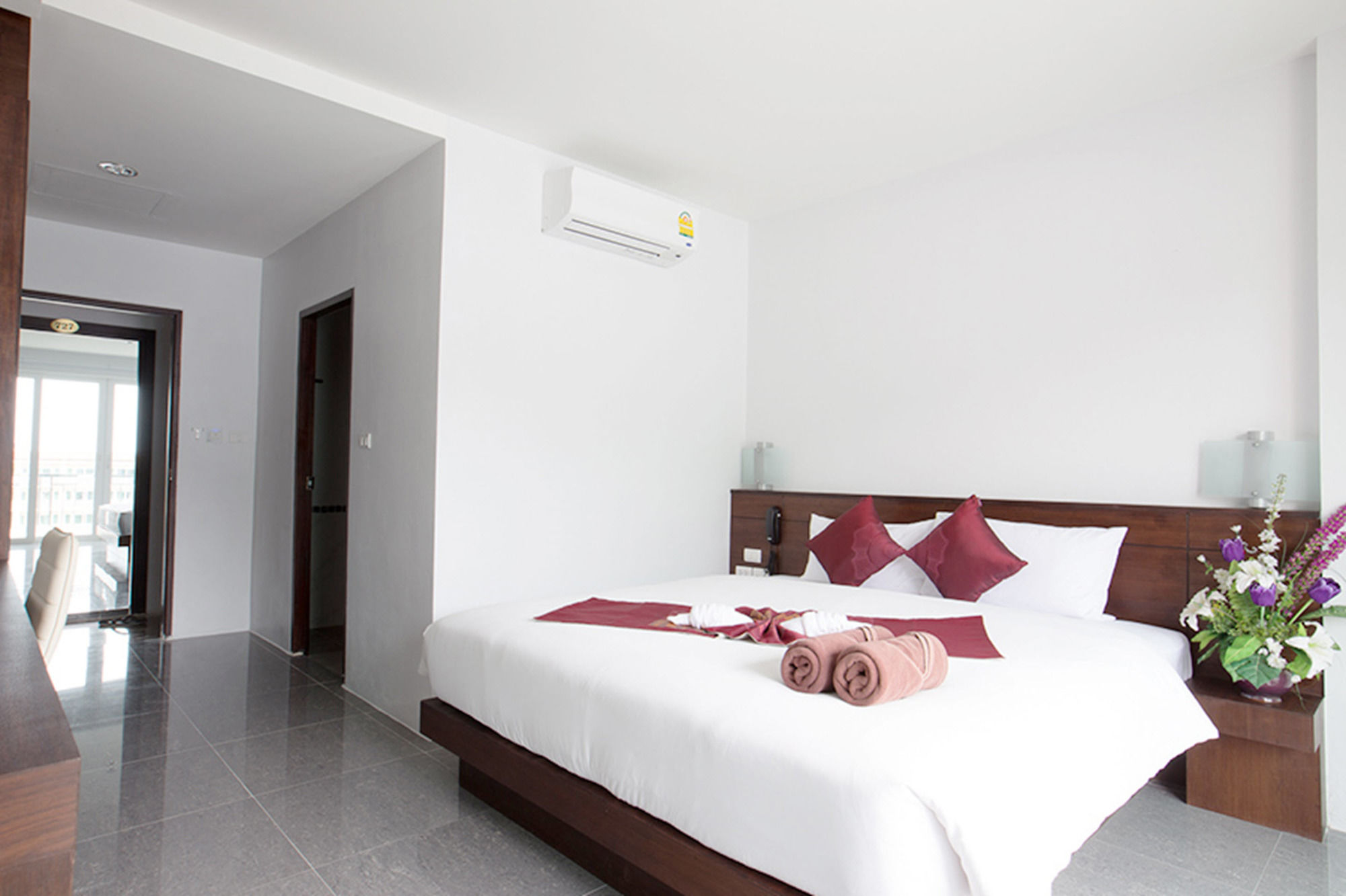 Patong Buri Resort