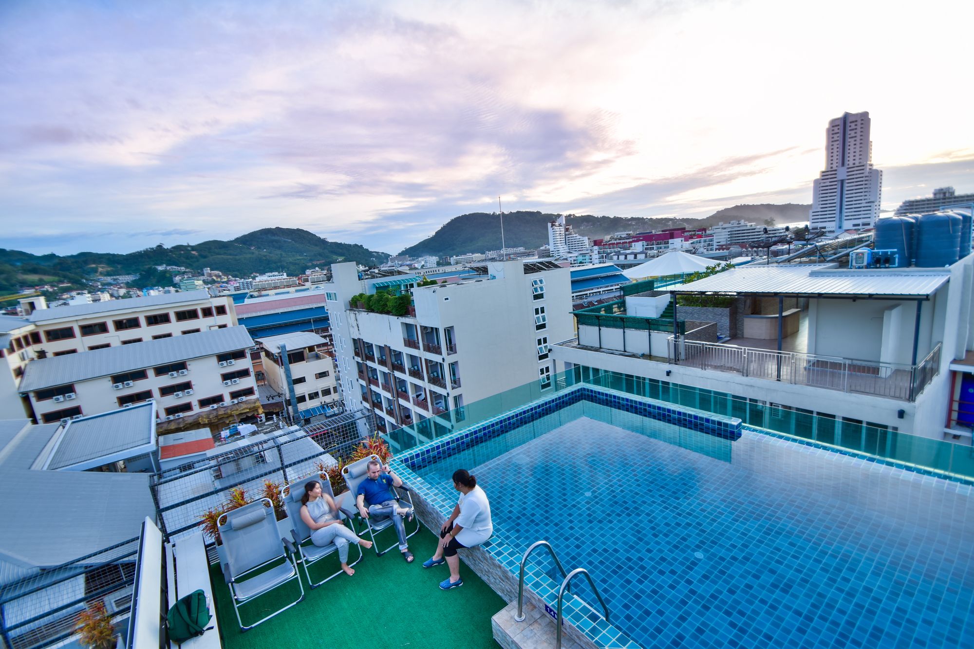 Patong Buri Resort