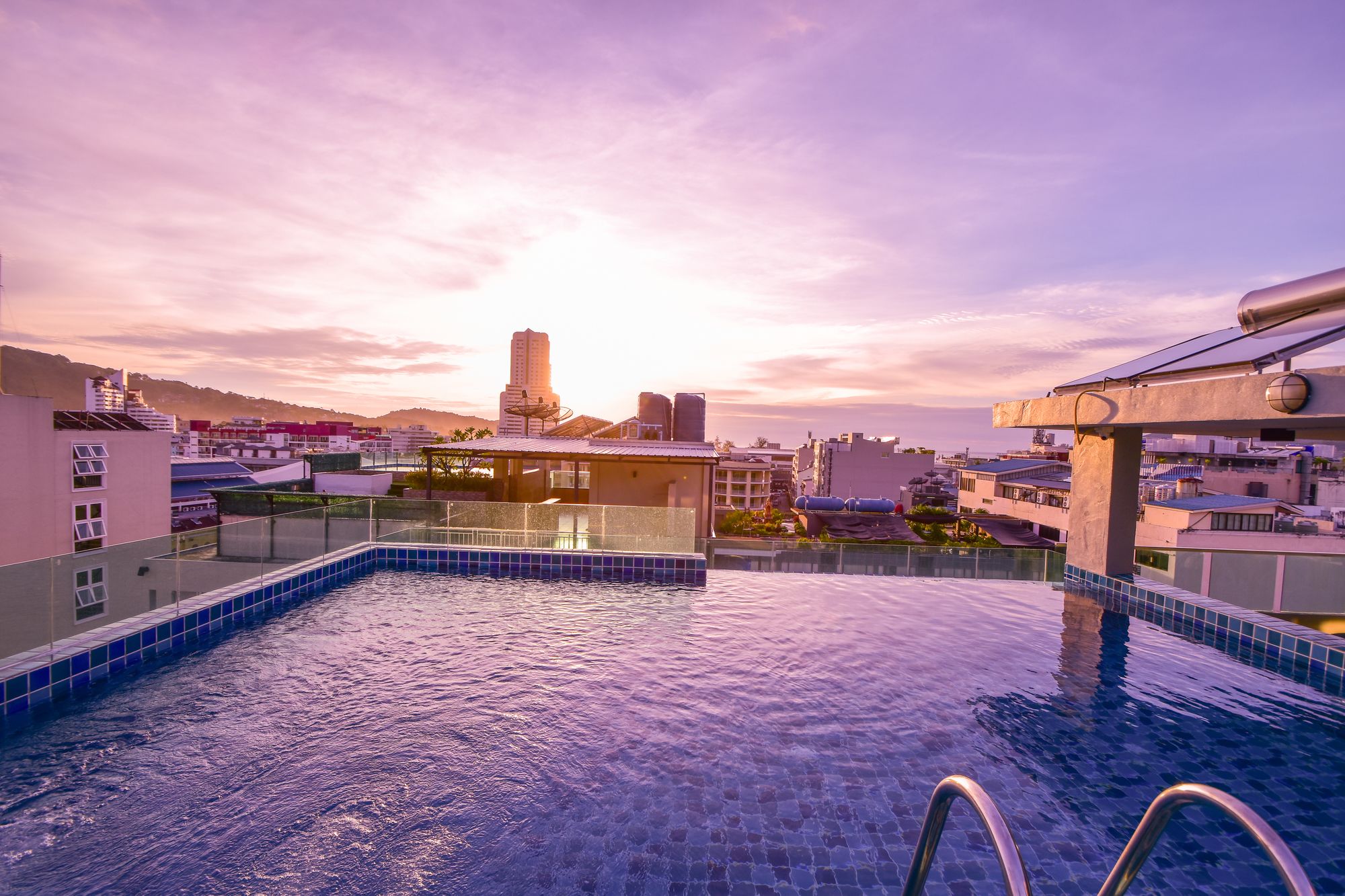 Patong Buri Resort