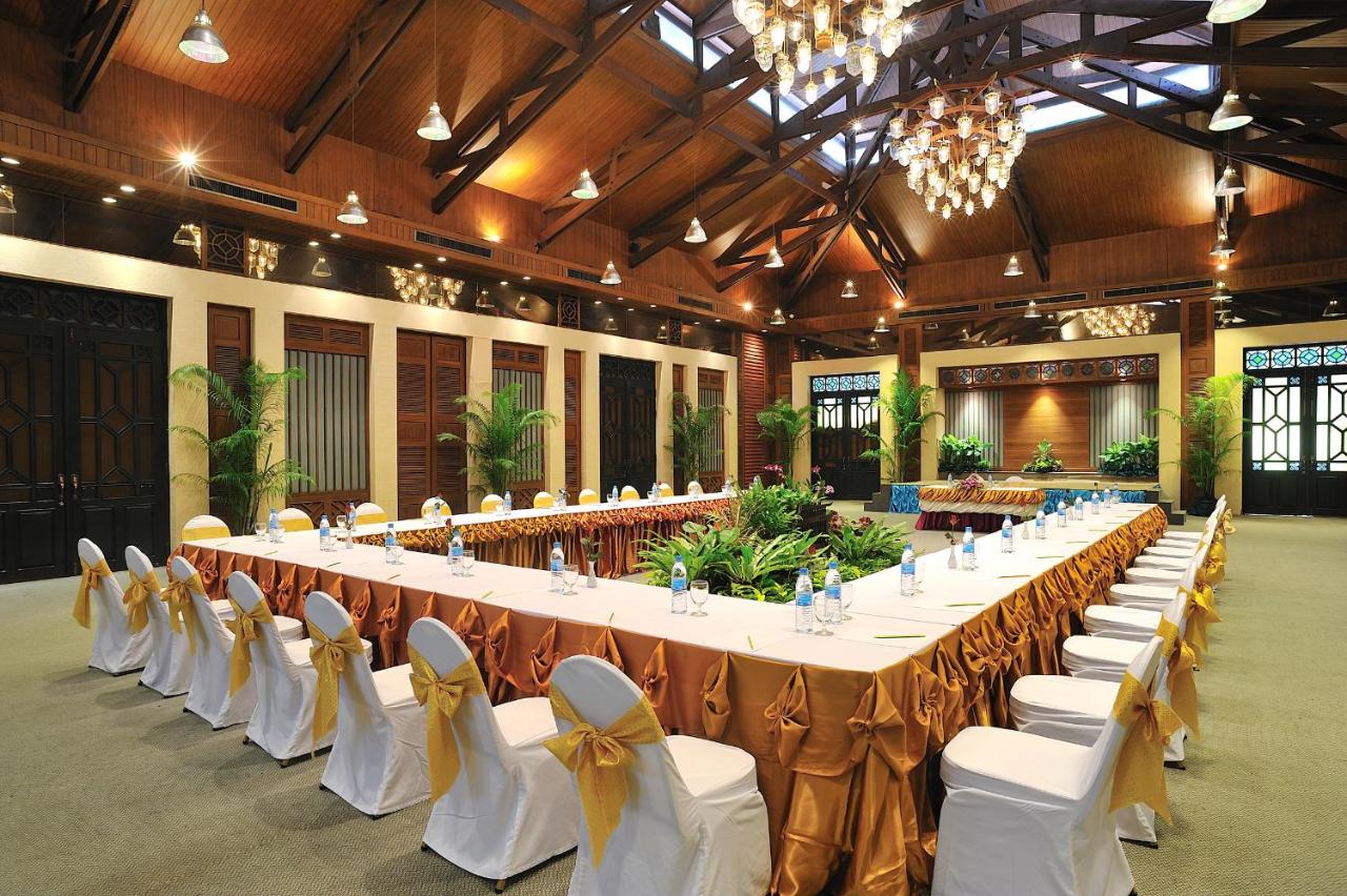 Courtyard by Marriott Phuket Patong Beach Resort