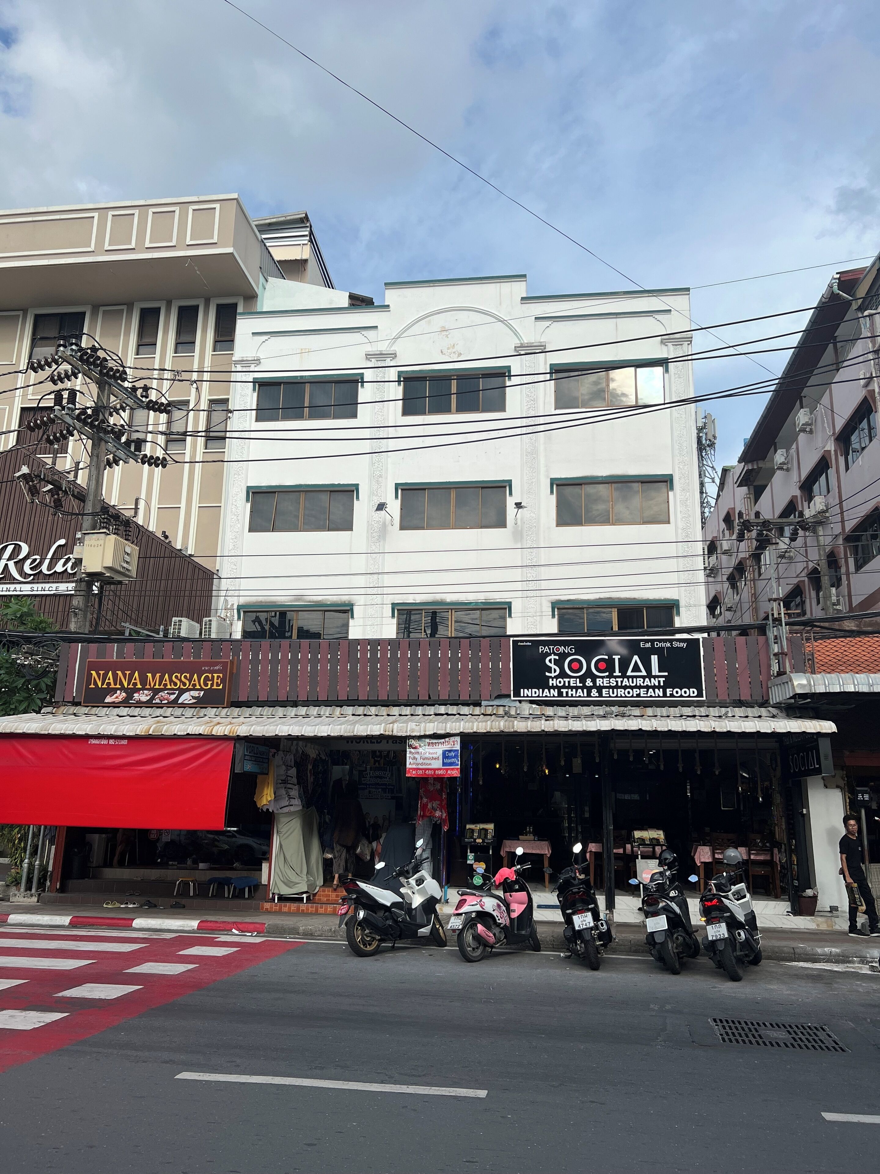 Patong Social Hotel & Restaurant