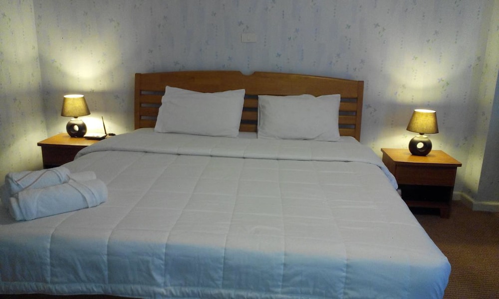 Patong Tower By United 21