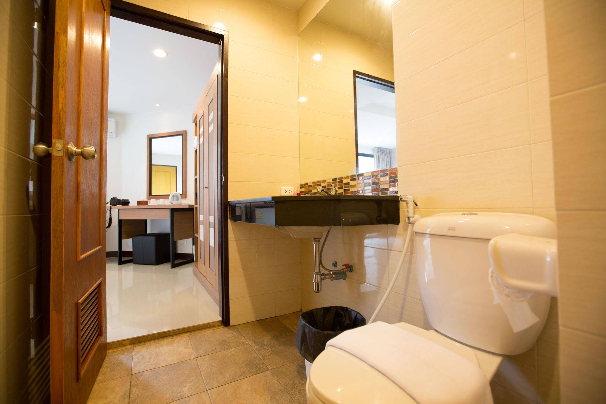 Patong V Hotel