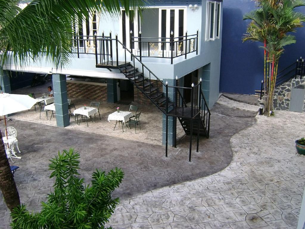 Tiki Garden Resort