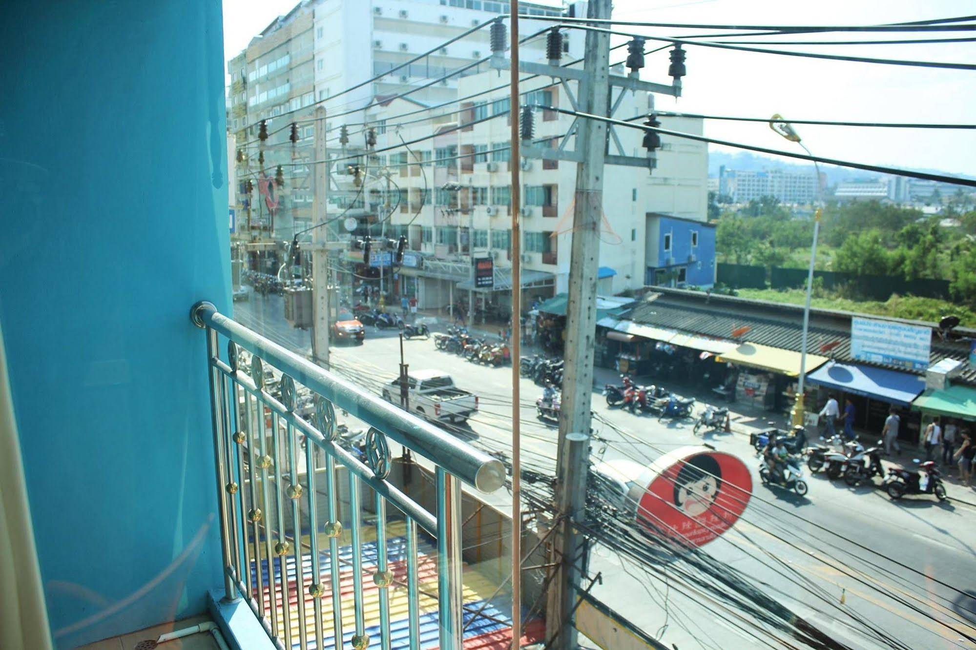 Phuket IYH Hostel
