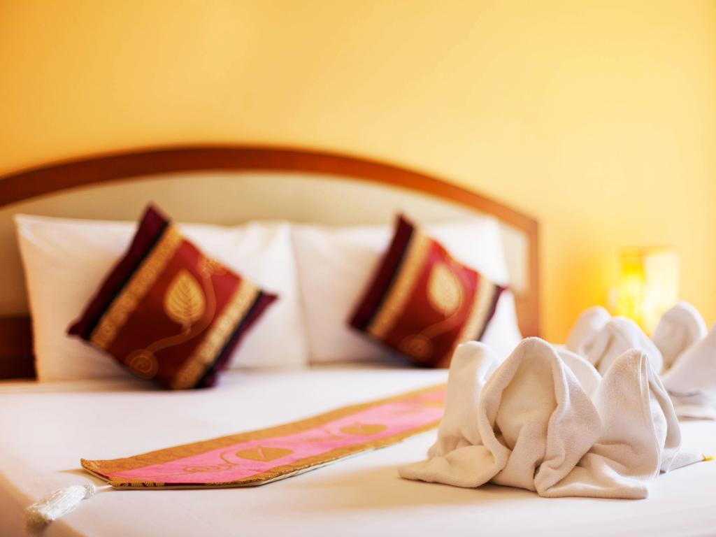Phuket Resort Sai Rougn Residence