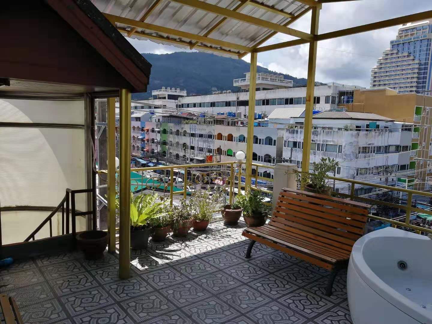 Qhkl Hotel