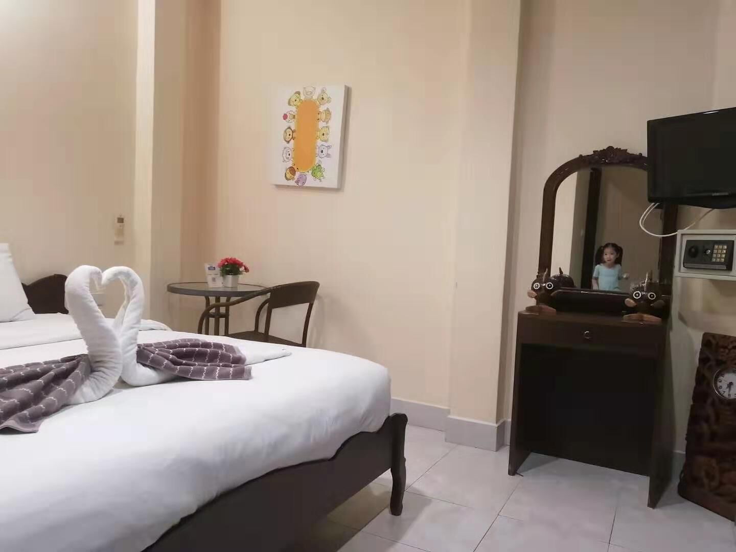 Qhkl Hotel