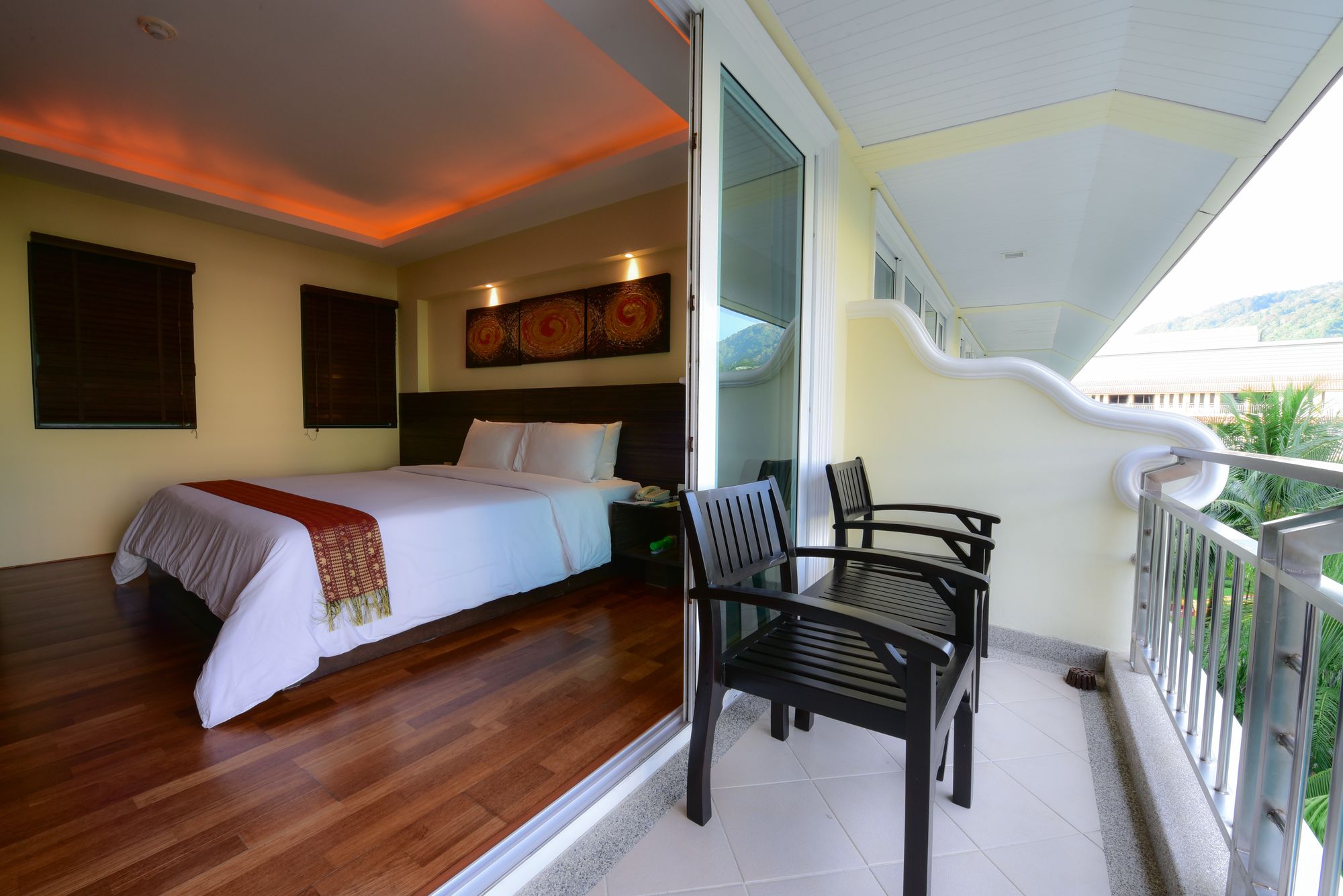 R-Mar Resort & Spa