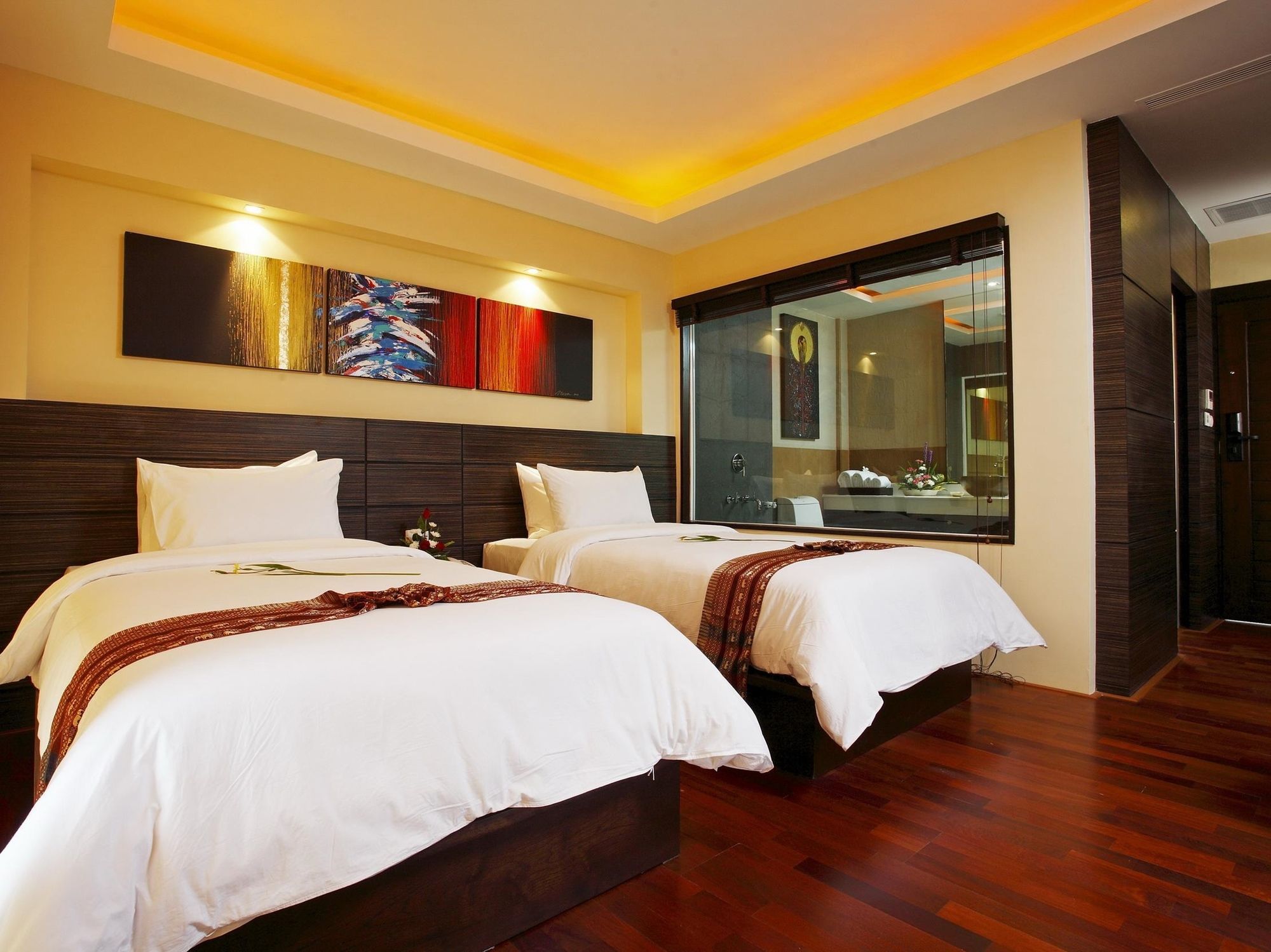 R-Mar Resort & Spa