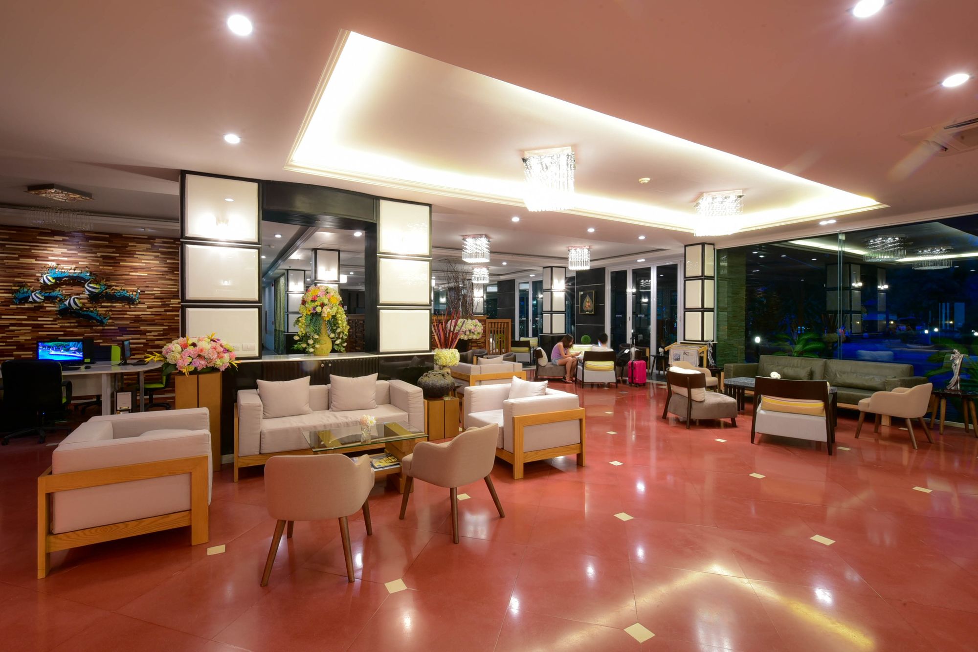 R-Mar Resort & Spa
