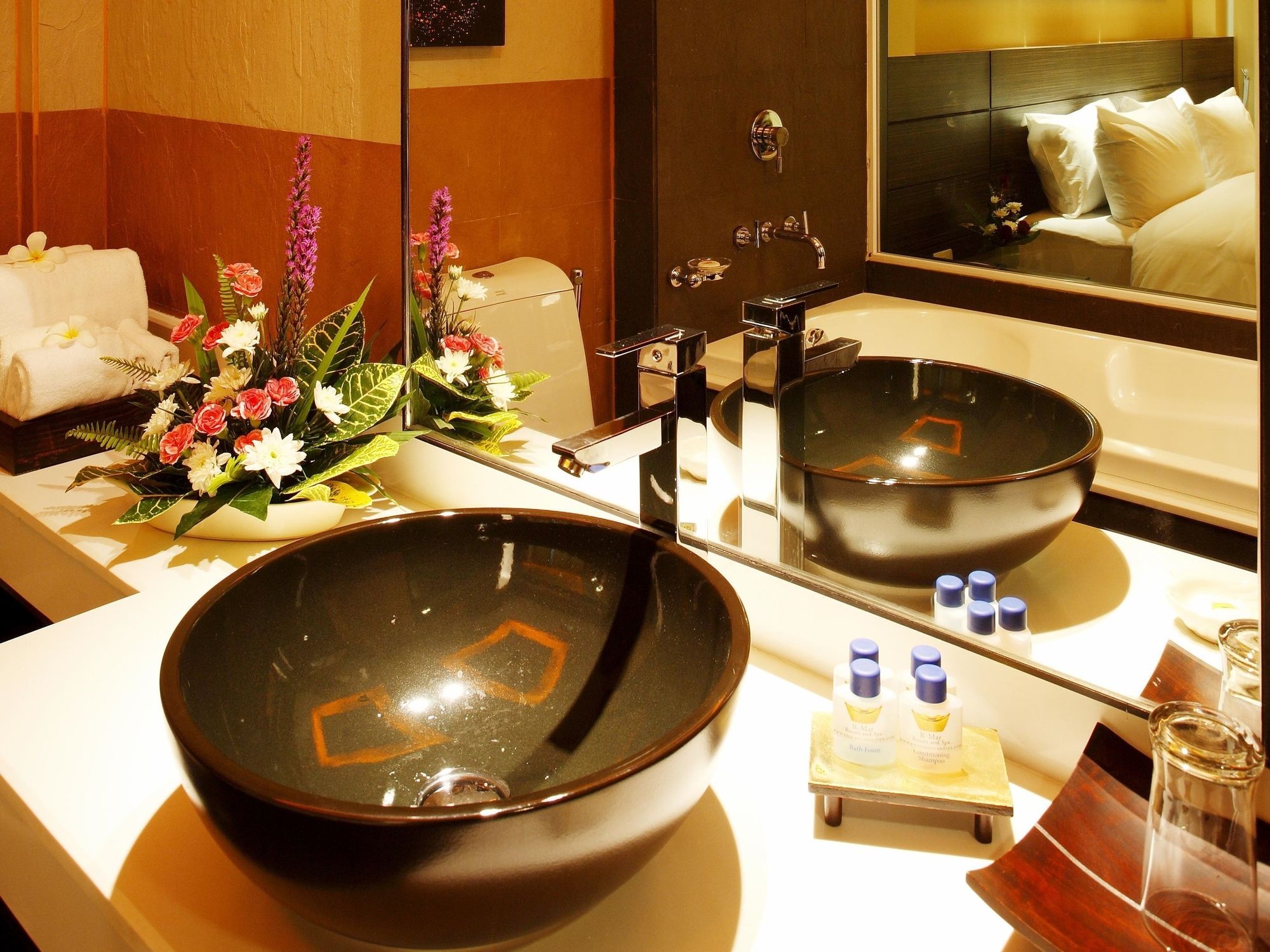 R-Mar Resort & Spa