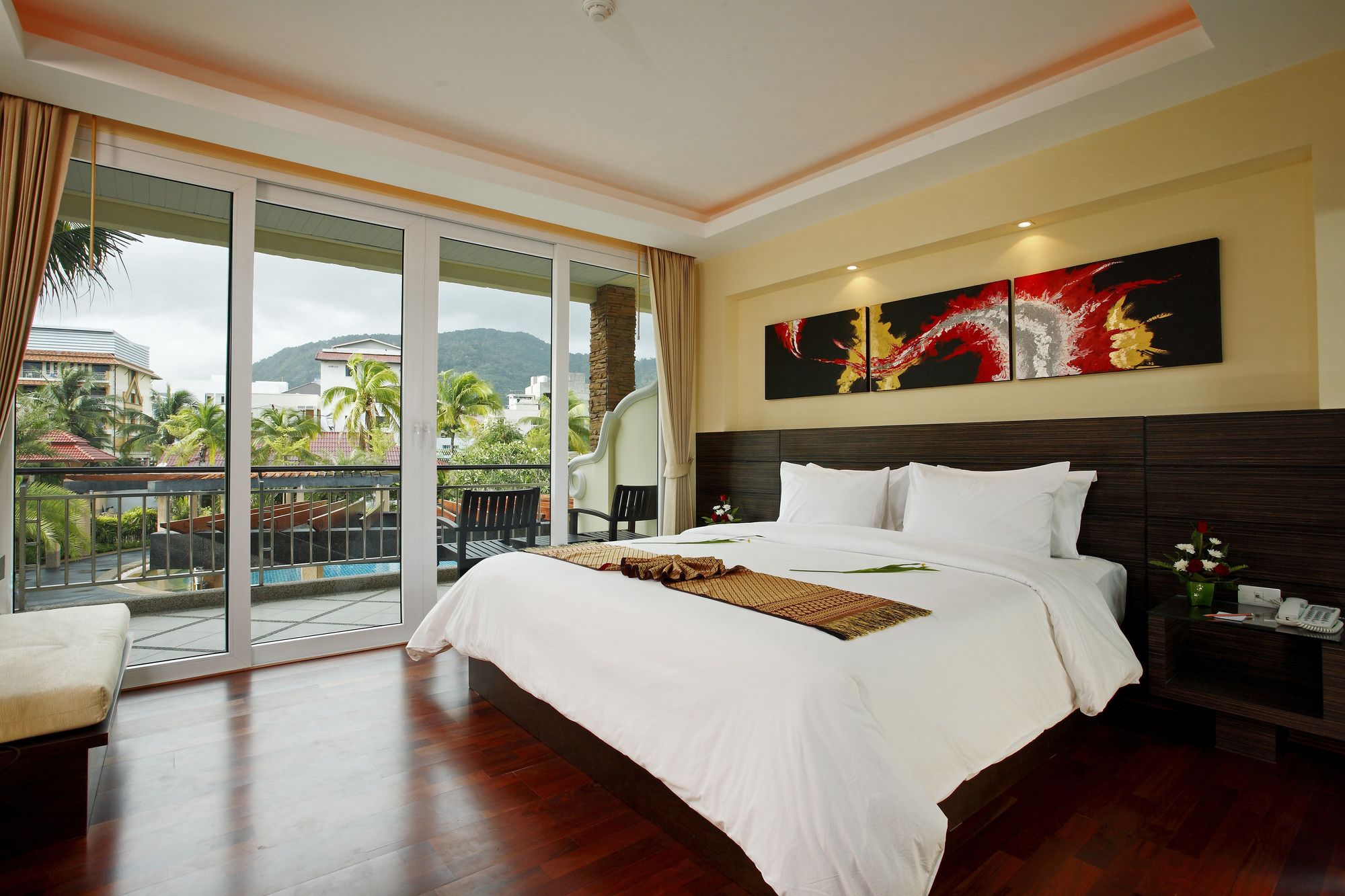 R-Mar Resort & Spa