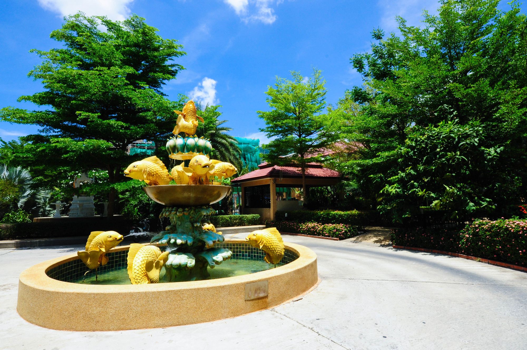 R-Mar Resort & Spa