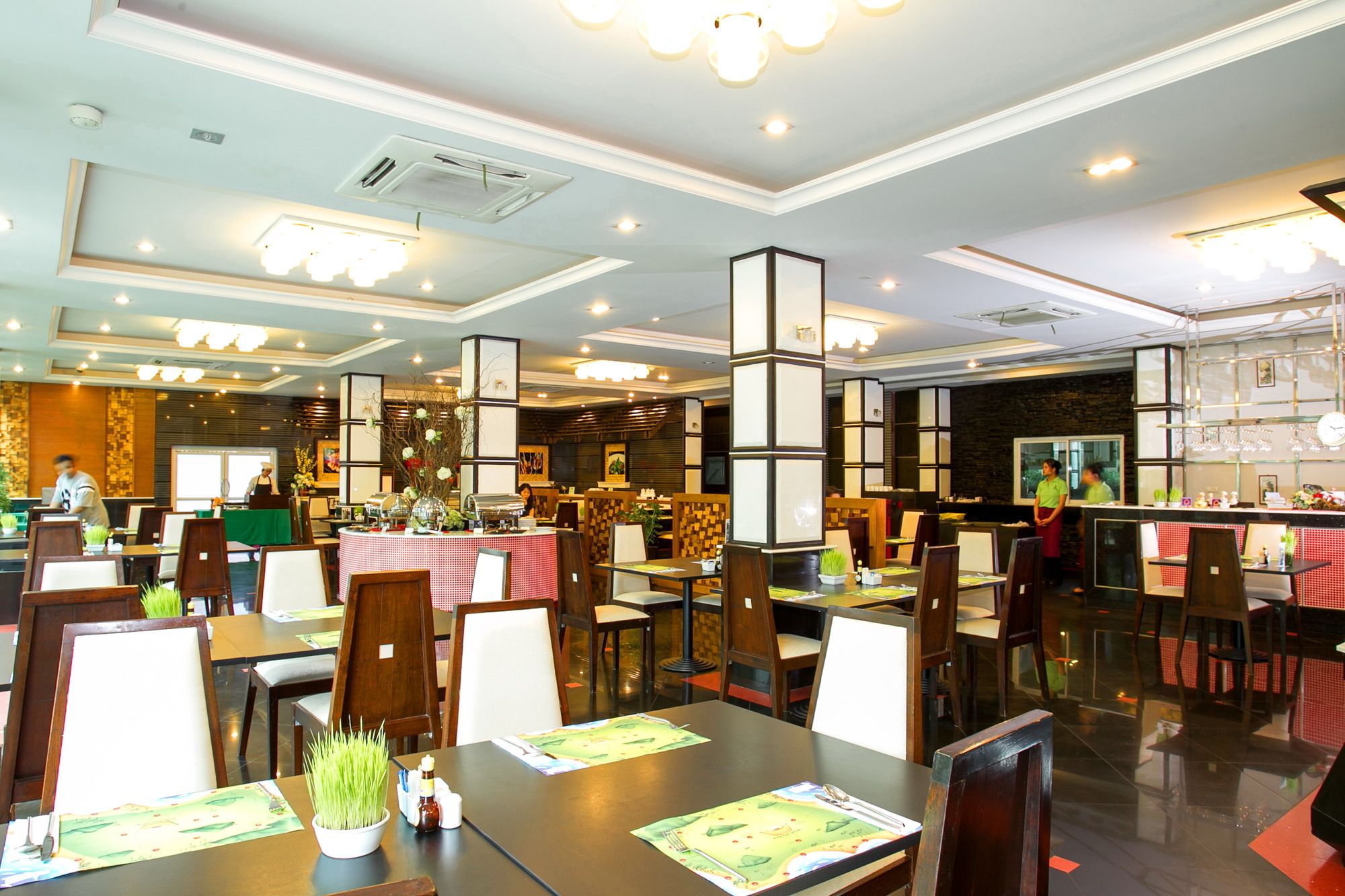 R-Mar Resort & Spa