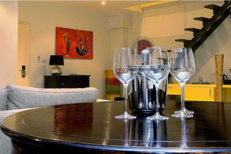 Rooms At The 9Th