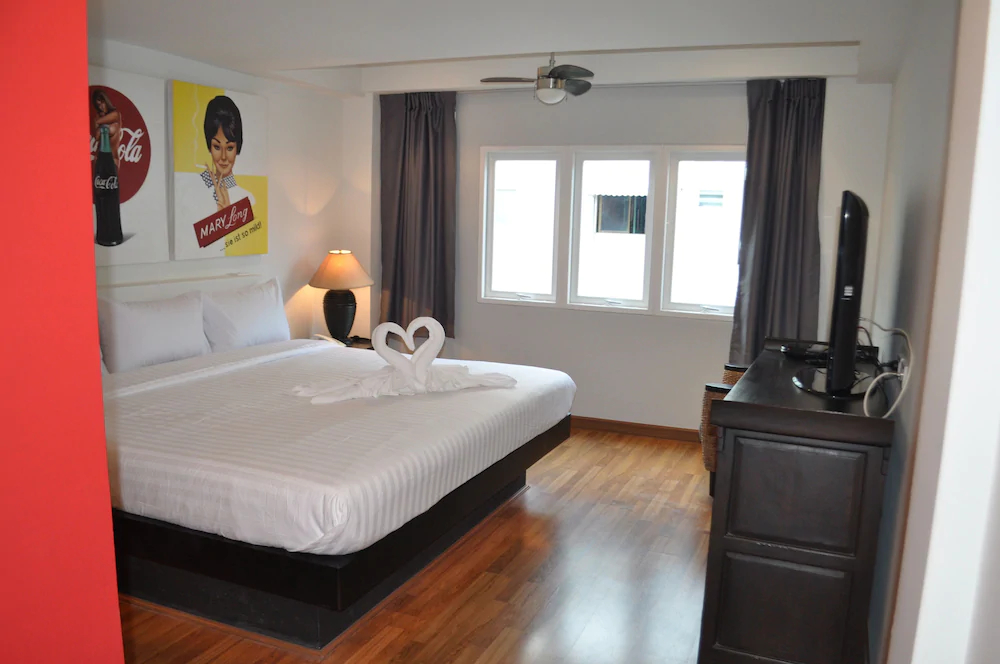 Saladee Gallery Residence