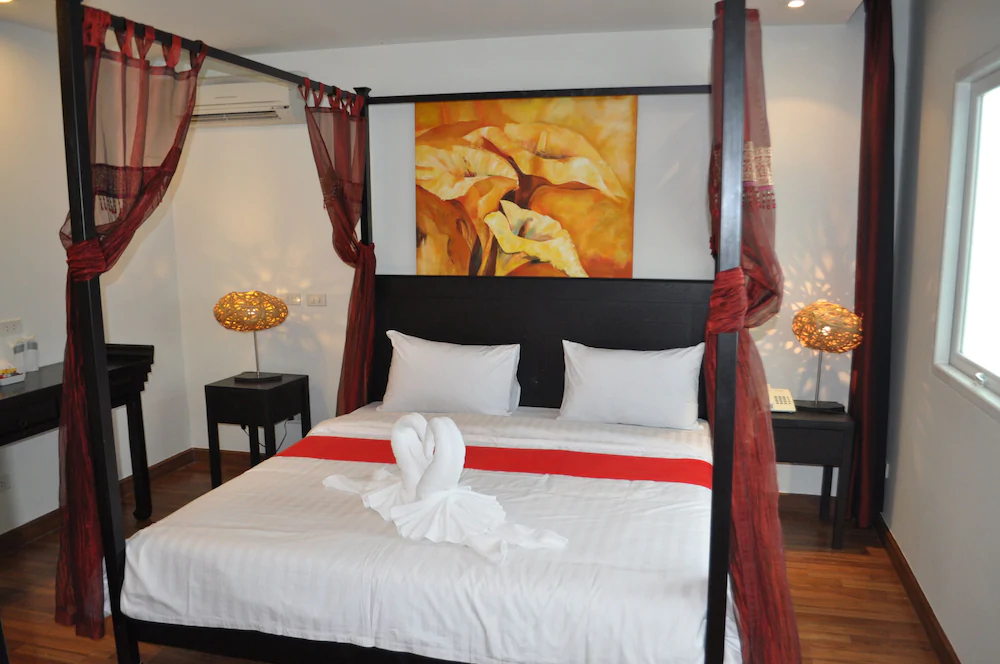 Saladee Gallery Residence