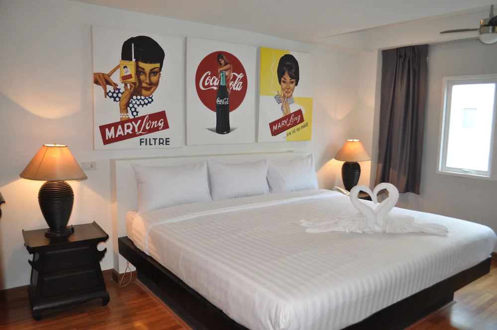 Saladee Gallery Residence