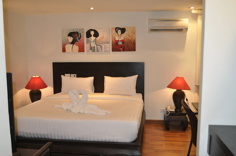 Saladee Gallery Residence