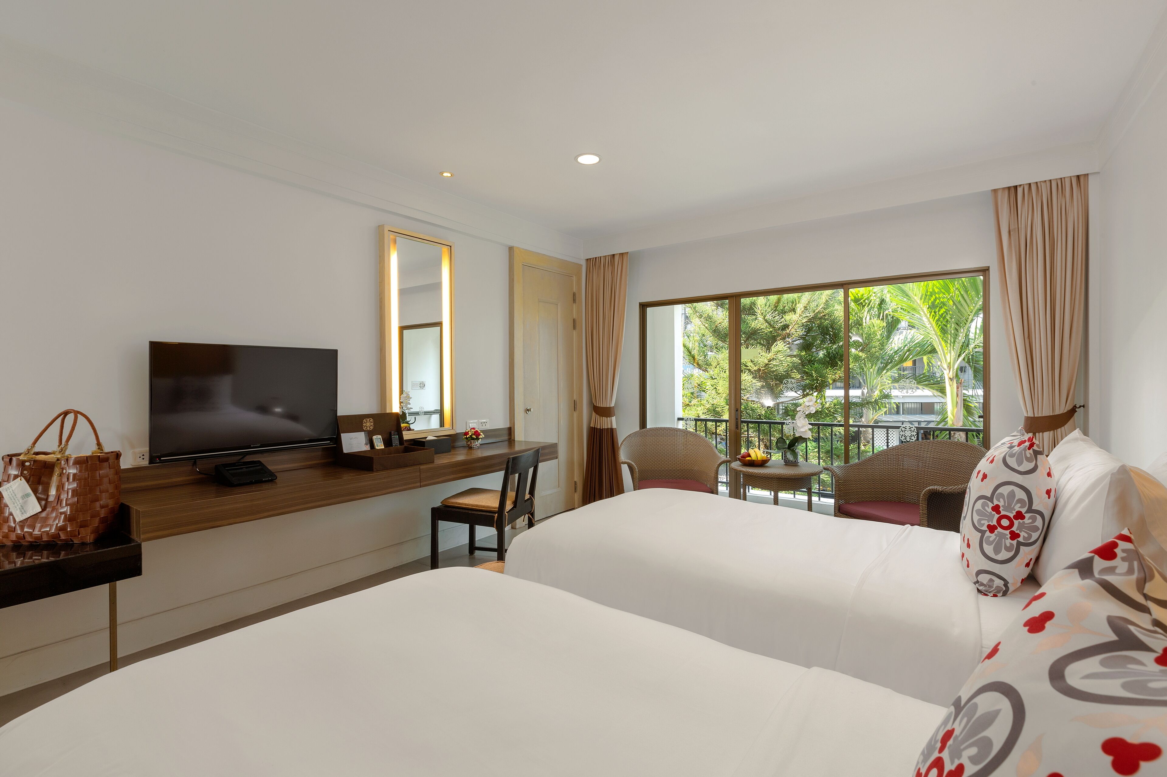 Sawaddi Patong Resort & Spa by Tolani