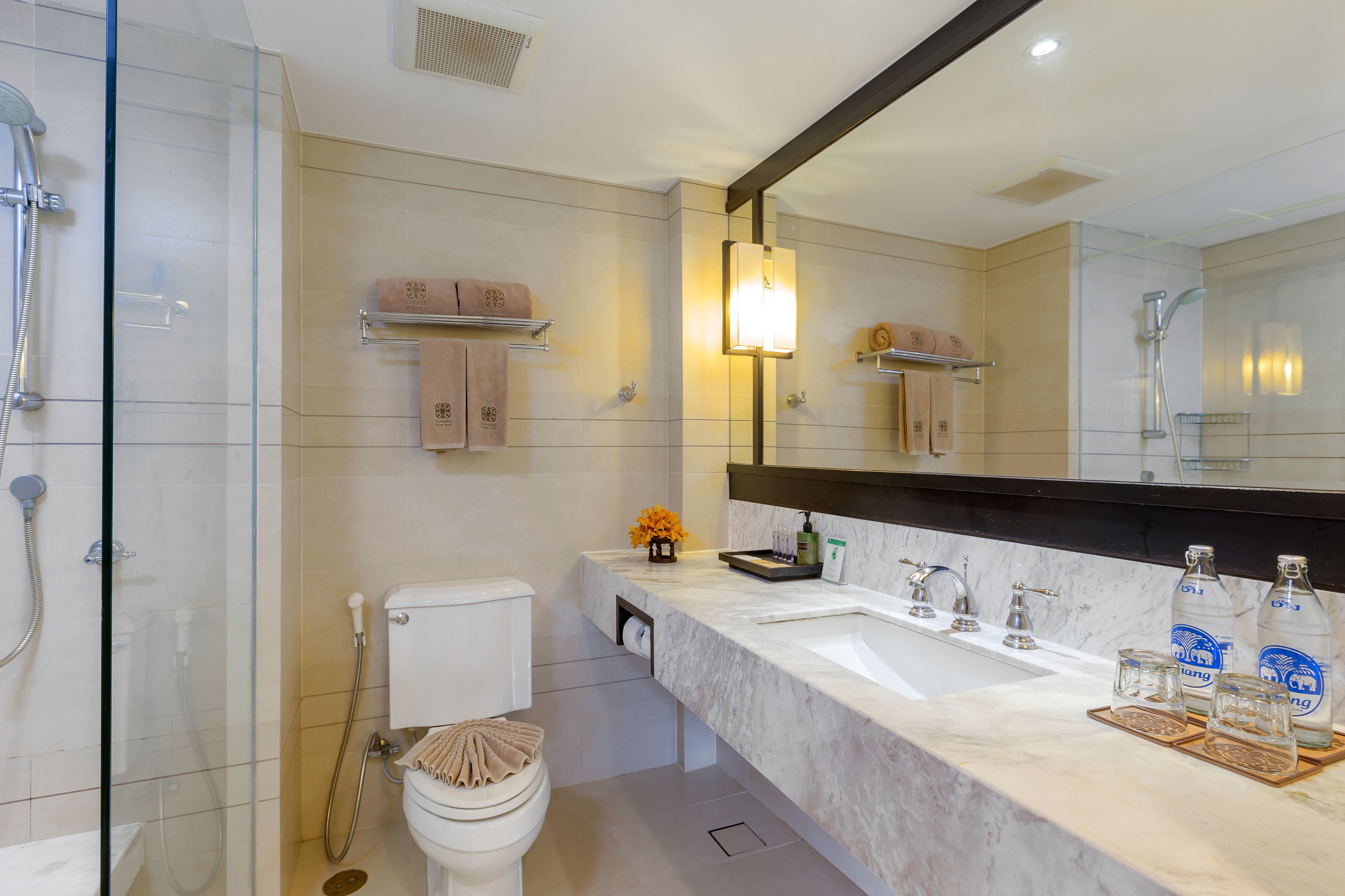 Sawaddi Patong Resort & Spa by Tolani