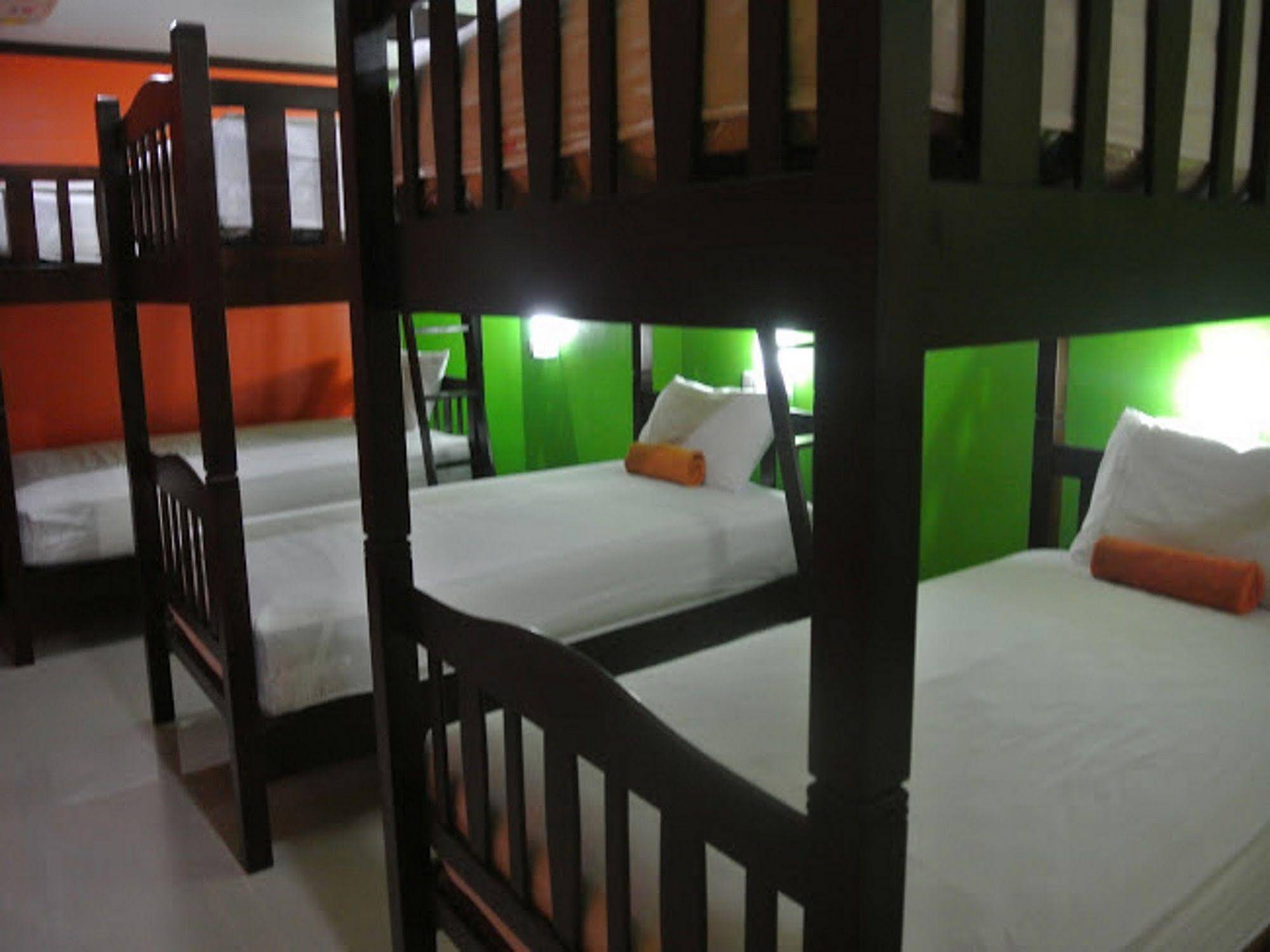 Silla Patong Hostel