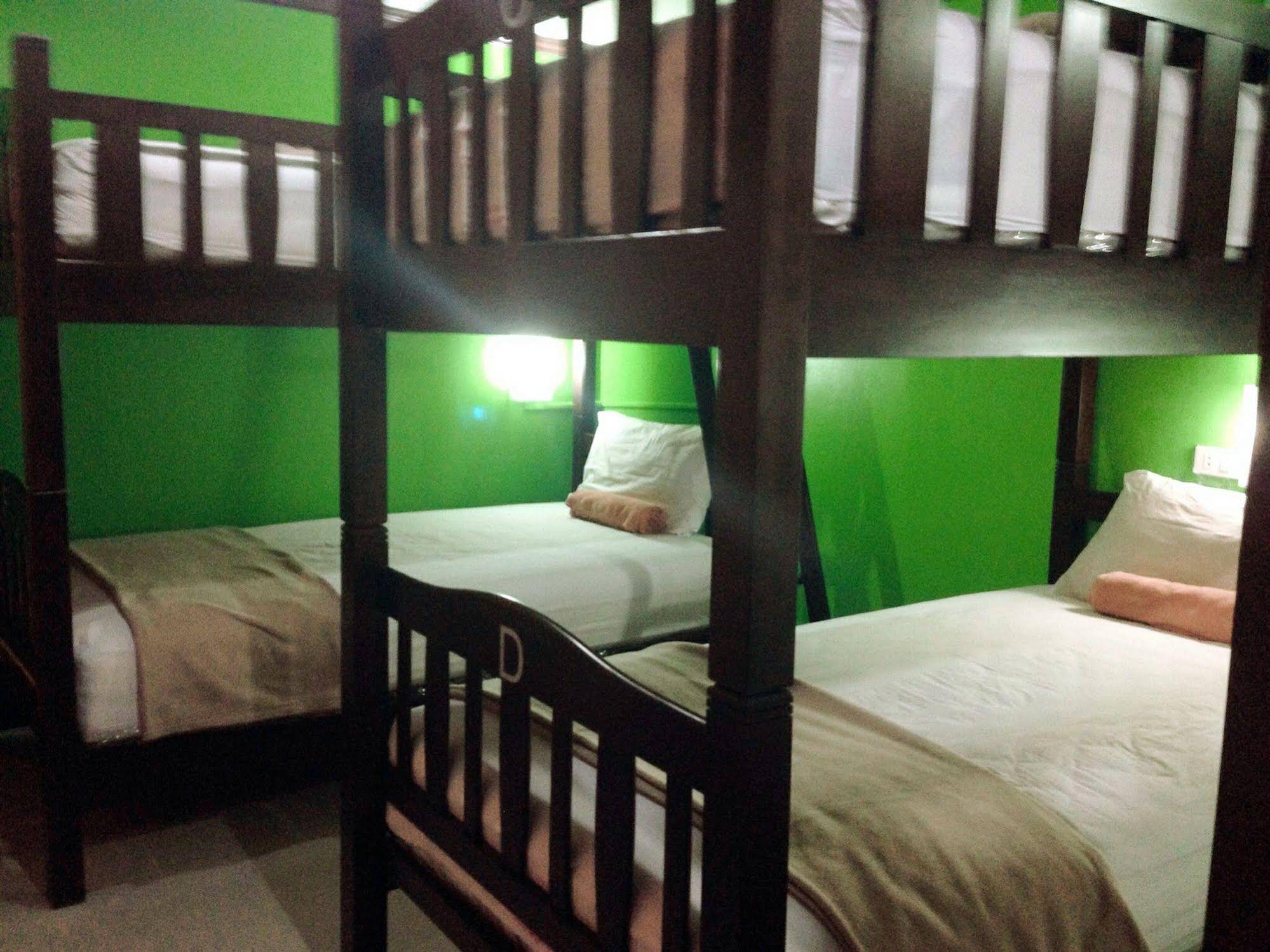 Silla Patong Hostel
